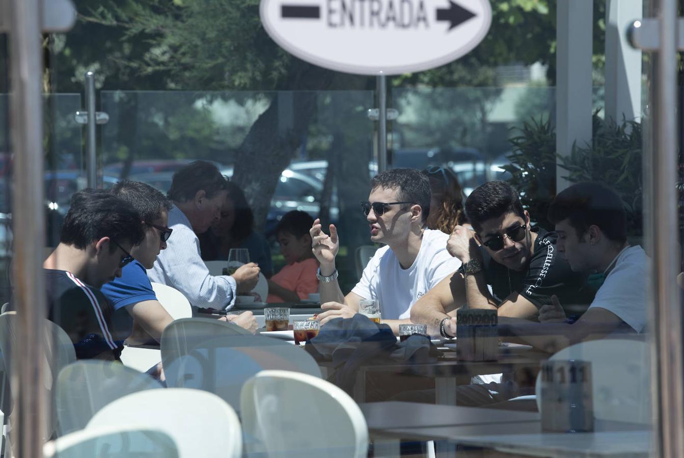 El buen tiempo animó a santanderinos y visitantes en el primer sábado fuera del estado de alarma.