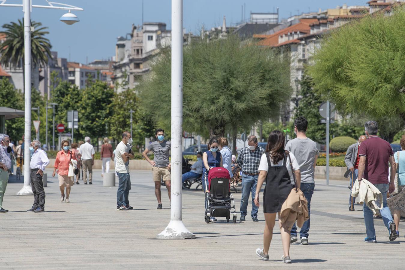 El buen tiempo animó a santanderinos y visitantes en el primer sábado fuera del estado de alarma.