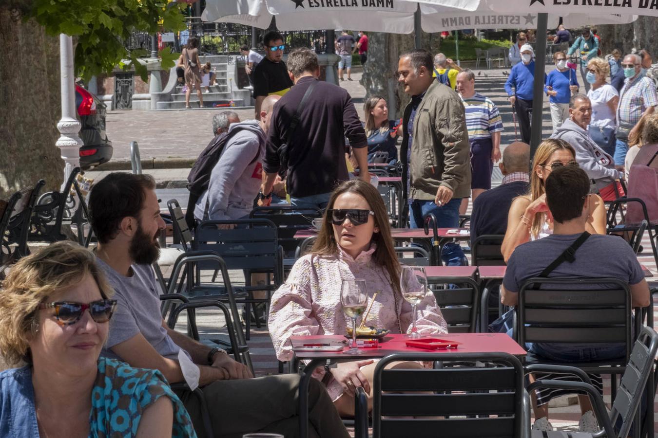 Noja, Laredo y Castro Urdiales reciben a numerosos visitantes, aunque menos de los esperados.