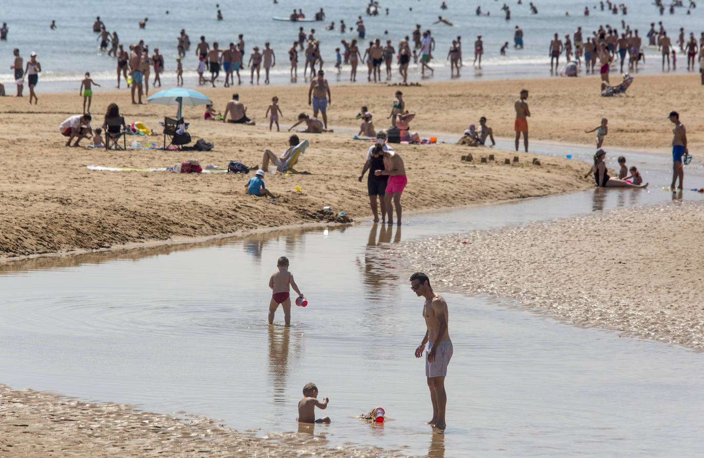 Fotos: Primer domingo de la &#039;nueva normalidad&#039; en Santander
