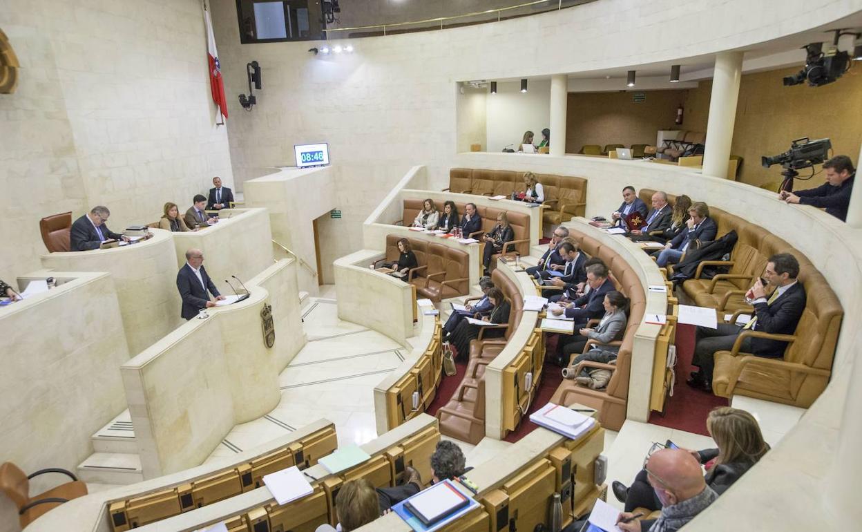 Imagen de uni de los últimos plenos antes del estado de alarma 