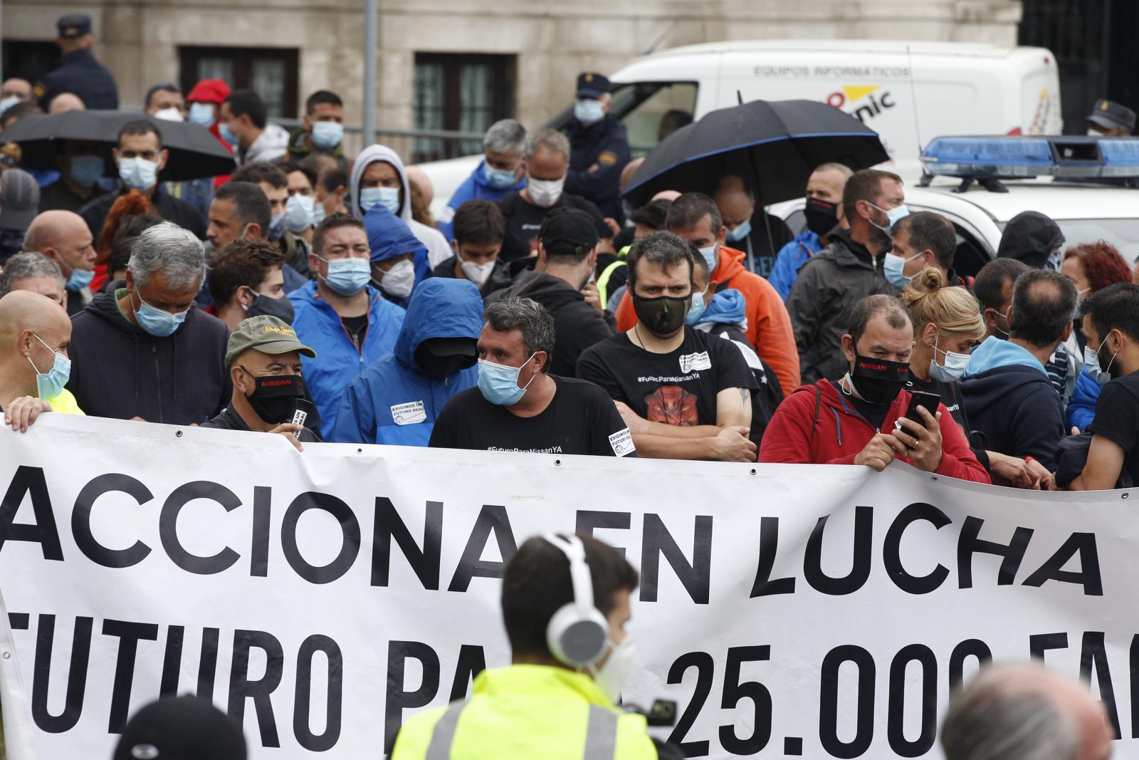 Fotos: Los trabajadores de Nissan Barcelona se manifiestan en Santander