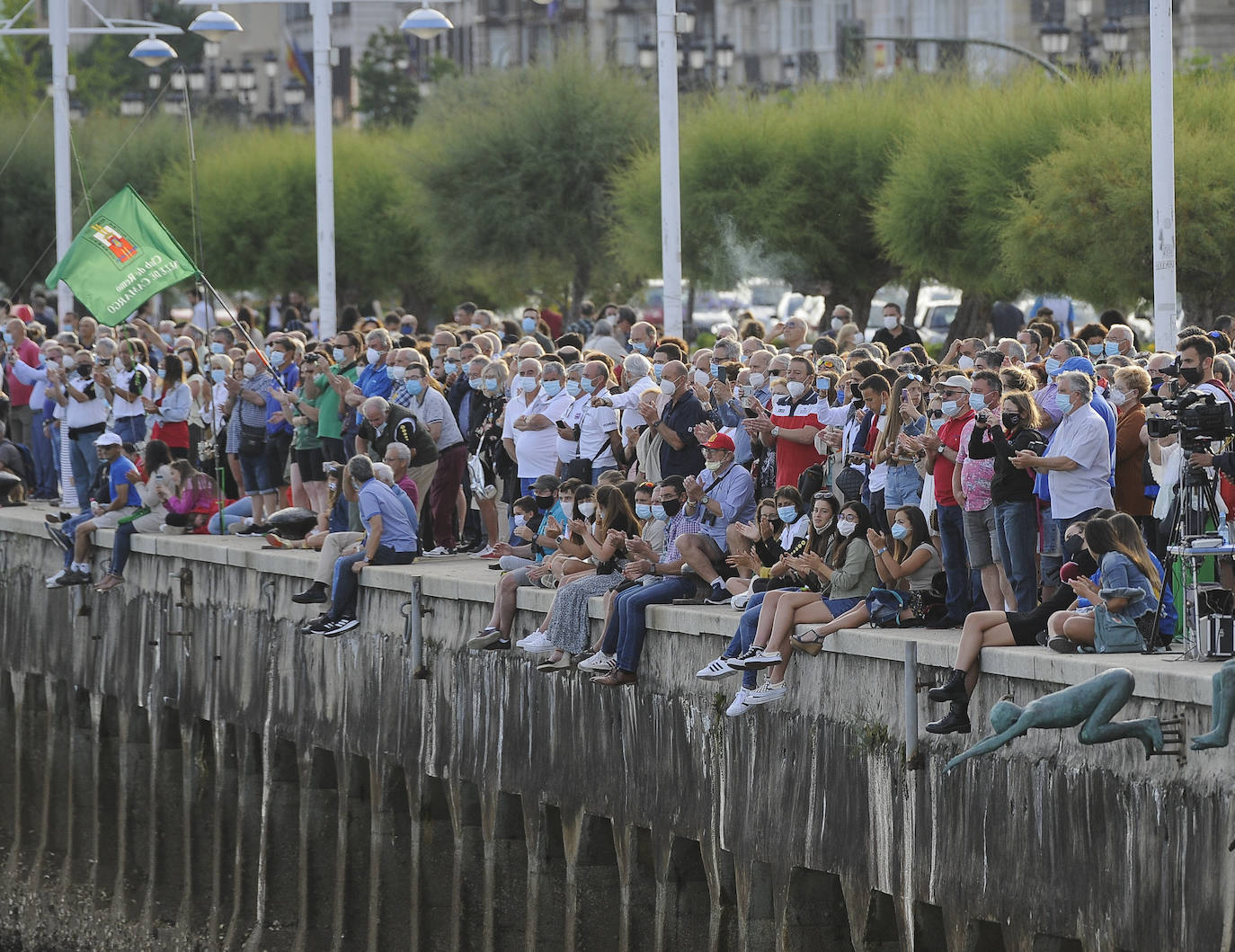 Los de Joseba Fernández demuestran su hegemonía y se imponen con solvencia a Camargo y Castro en la primera regata de la temporada cántabra