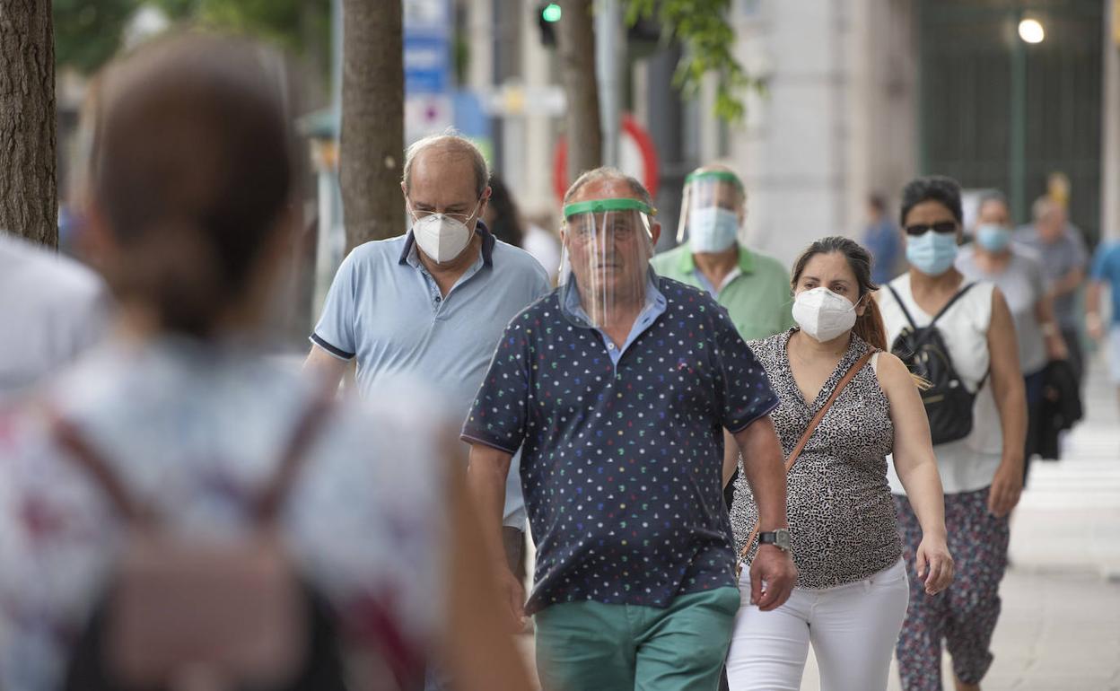 El Gobierno regional pone sobre la mesa el uso obligatorio de la mascarilla, sobre todo en espacios lúdicos