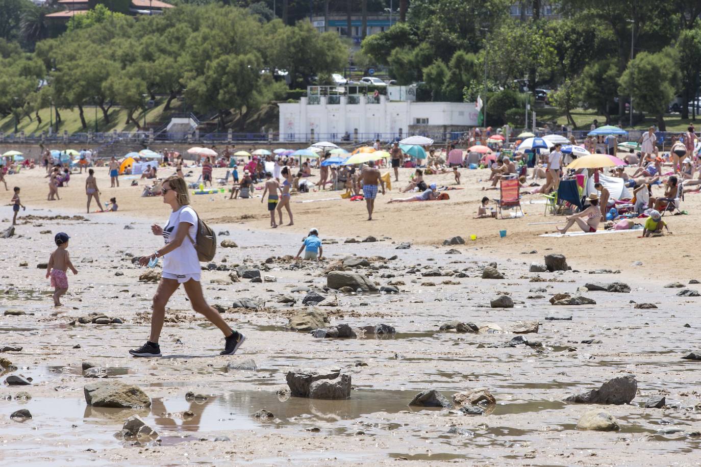 Fotos: Las playas de Santander: sin arena, peligrosas y en riesgo de desaparición