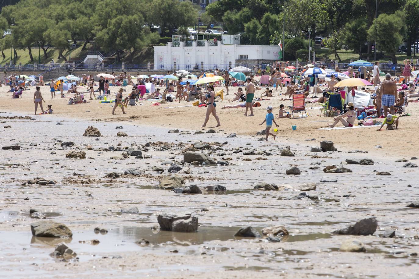 Fotos: Las playas de Santander: sin arena, peligrosas y en riesgo de desaparición