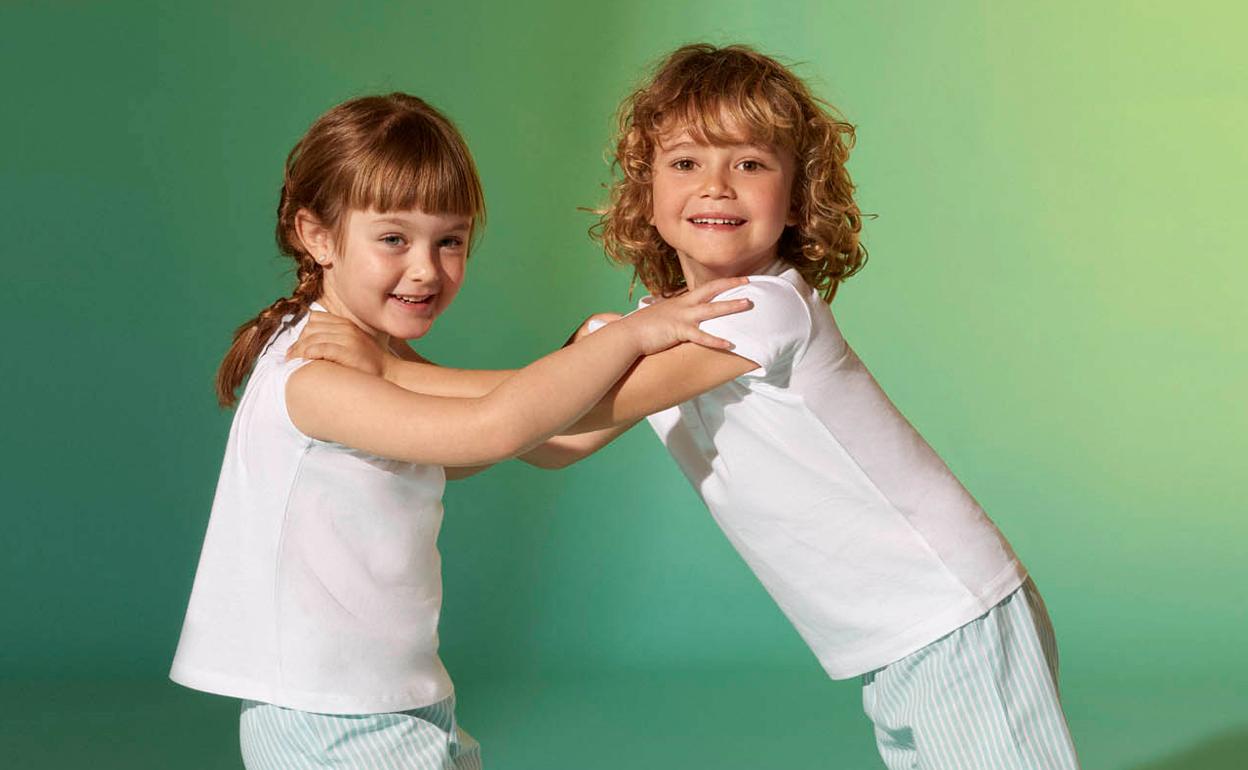 Pequeños protagonistas de la colección solidaria.