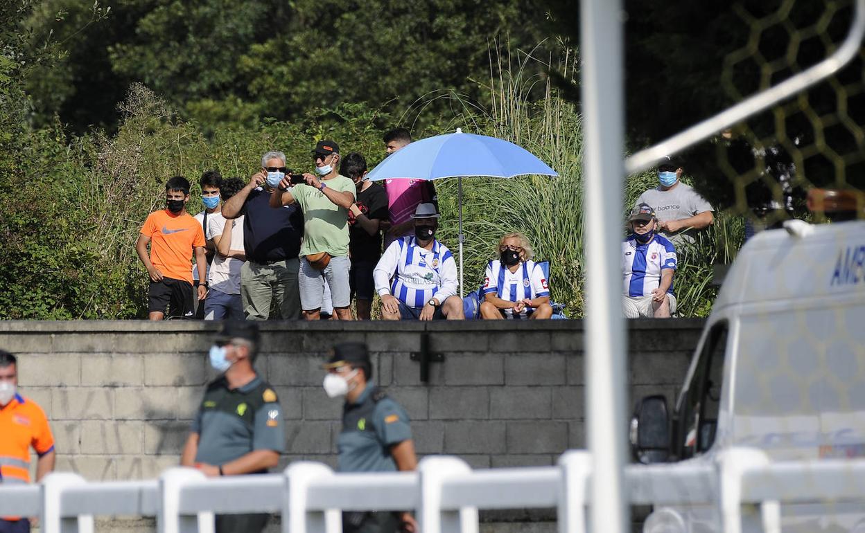 La FCF llama a no acudir el sábado al campo a la final entre la Gimnástica y el Laredo