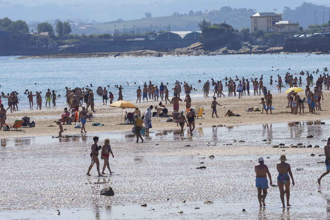 Fotos: Playas llenas de nuevo