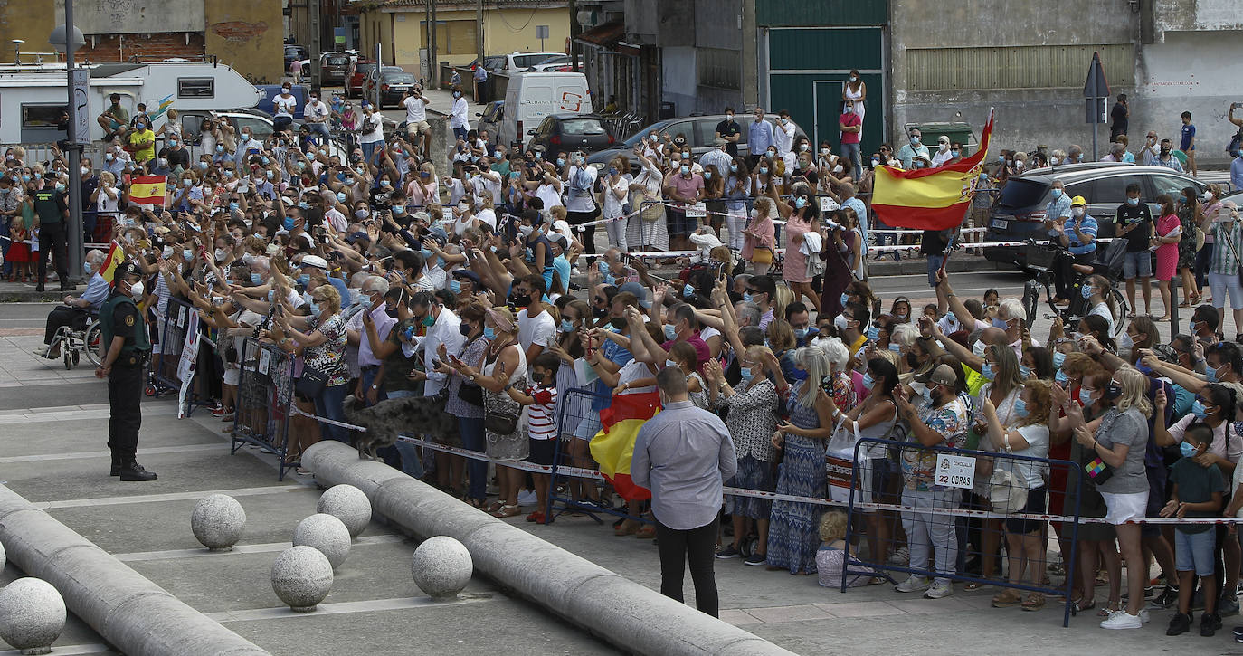 Fotos: Felipe y Letizia, entre rederas y anchoas en Santoña