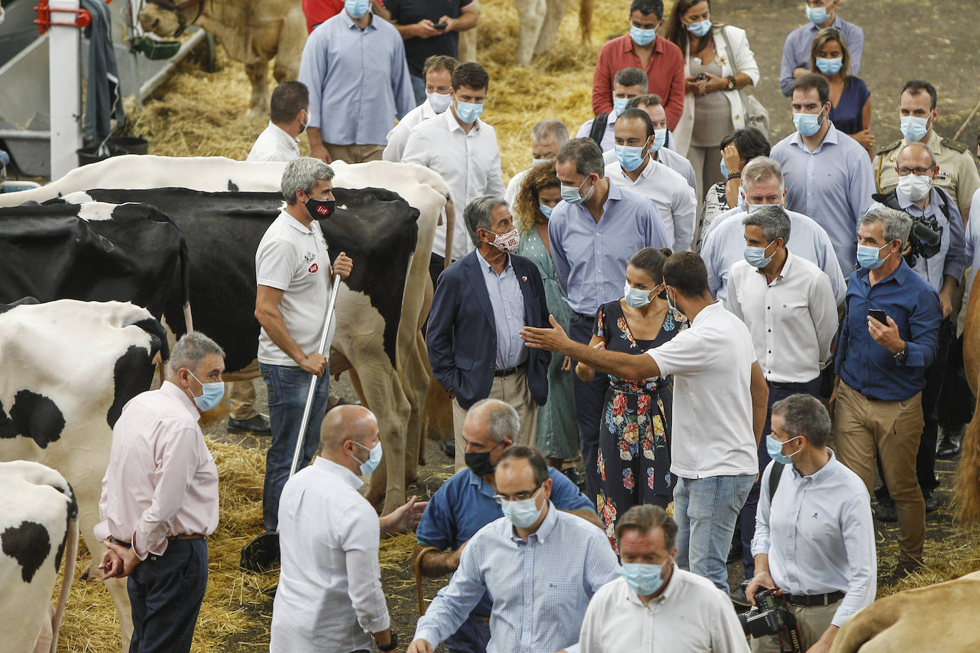 Fotos: Así ha sido la visita de los Reyes de España al Mercado de Ganados de Torrelavega