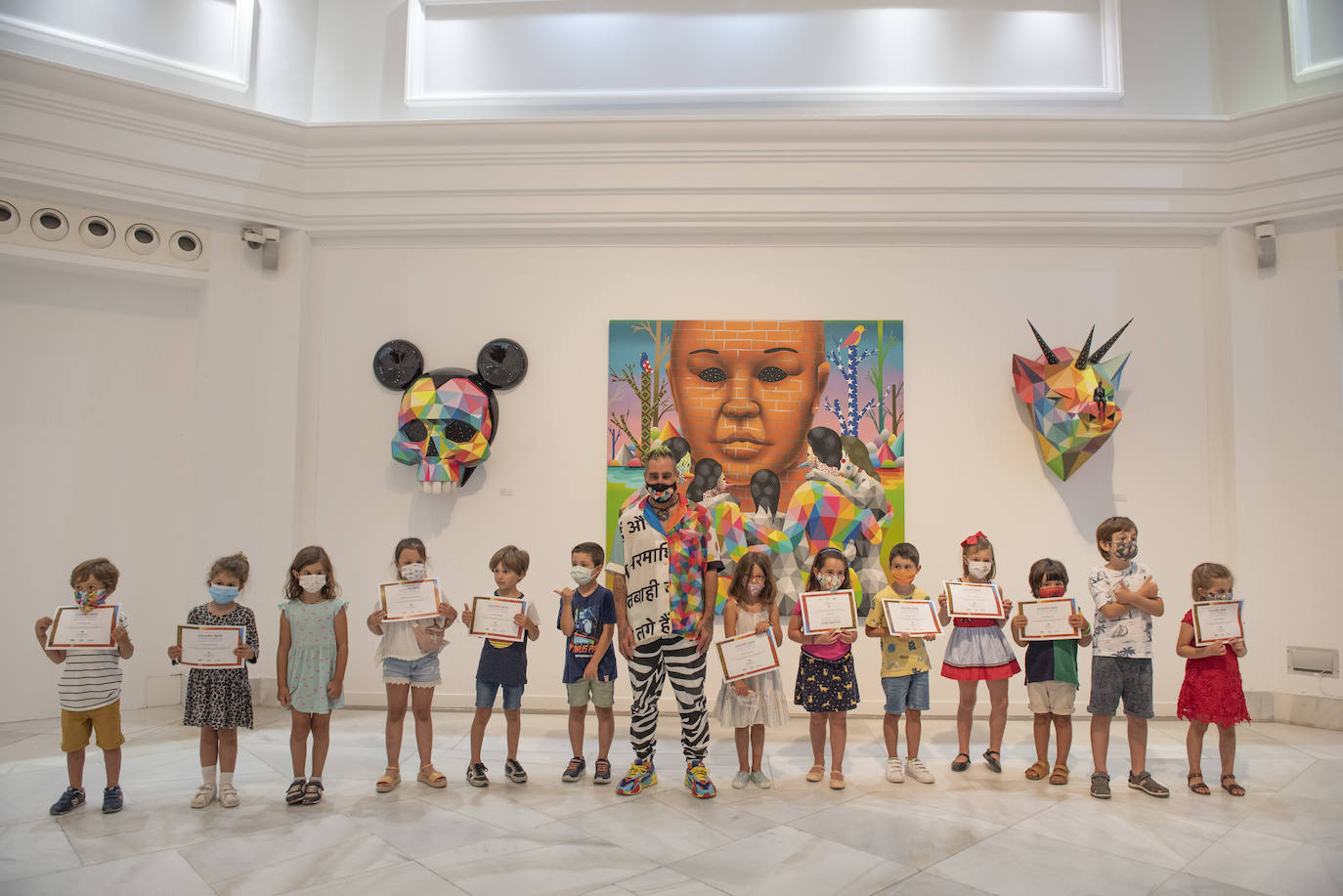 Fotos: El Palacete del Embarcadero acoge &#039;Coloreando Cantabria&#039;, una muestra con dibujos de niños y obras de Okuda