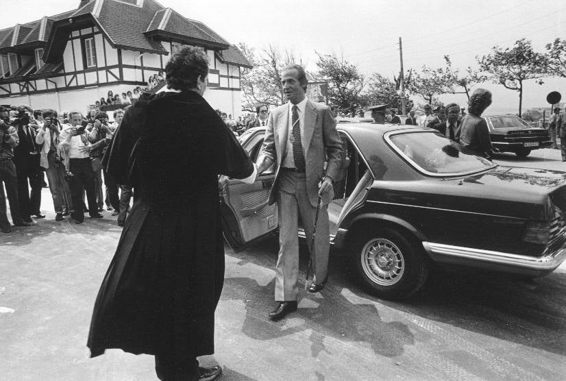 Visita de los Reyes, D. Juan Carlos y doña Sofía, a La Magdalena en 1984.