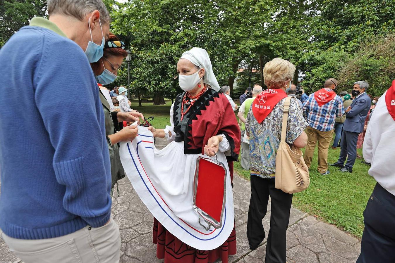 Fotos: Un Día de Cantabria sin multitudes