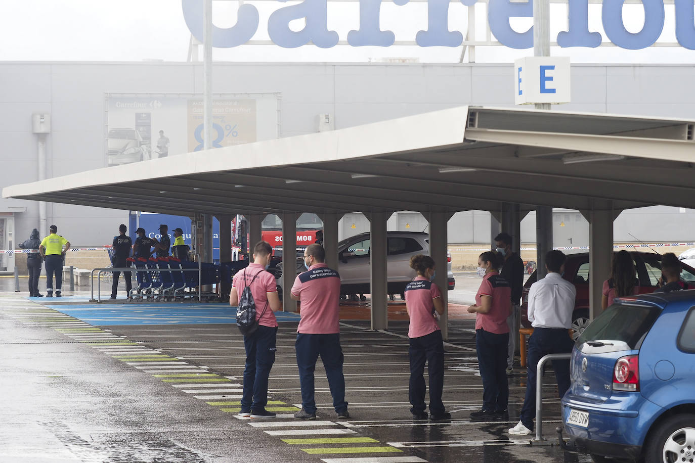 El suceso ha provocado un intenso humo aunque se trataba de un fuego pequeño que se ha controlado y no ha provocado heridos