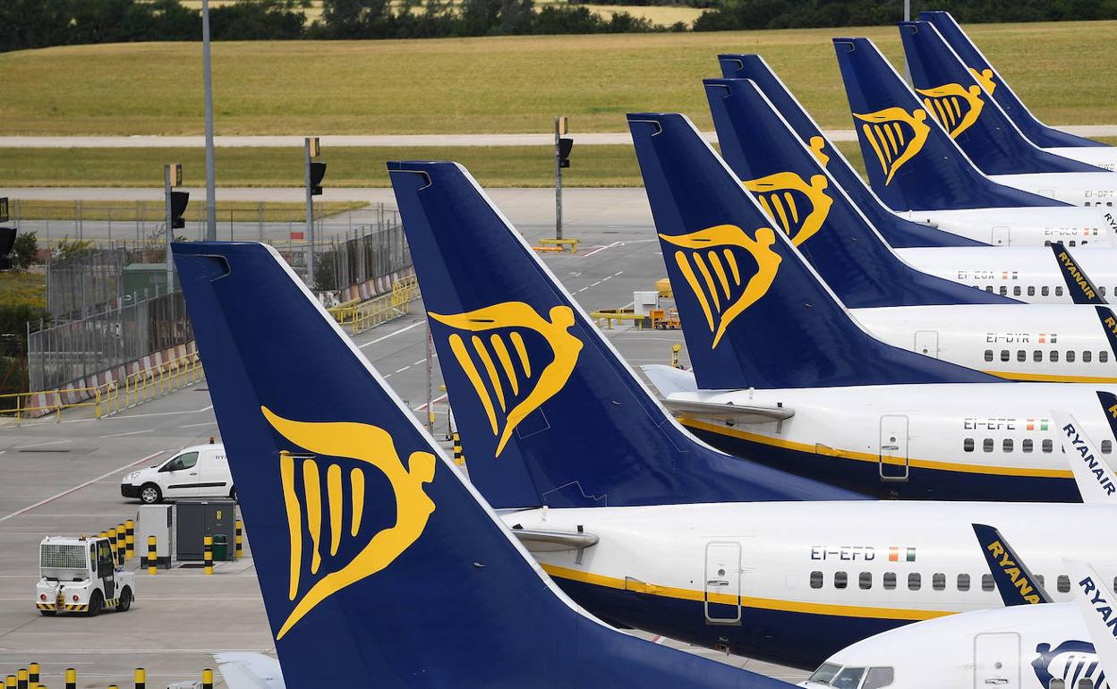 Aviones de Ryanair en el aeropuerto de Standsted, en Londres 