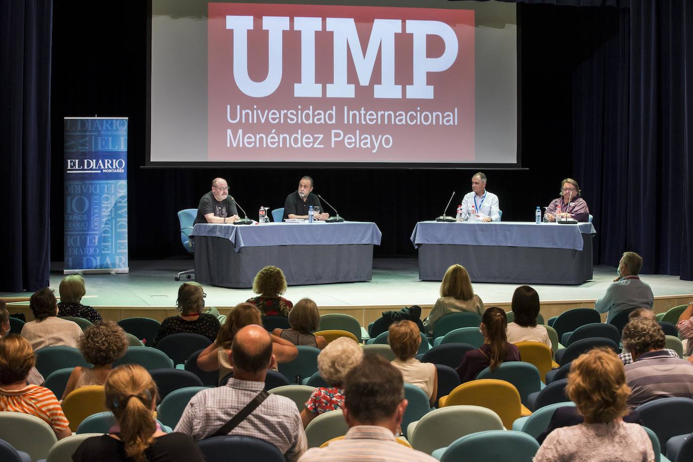 La tribuna de la Universidad Internacional arrancó con una mesa redonda sobre 'Benito Pérez Galdós, la influencia de un clásico contemporáneo'.