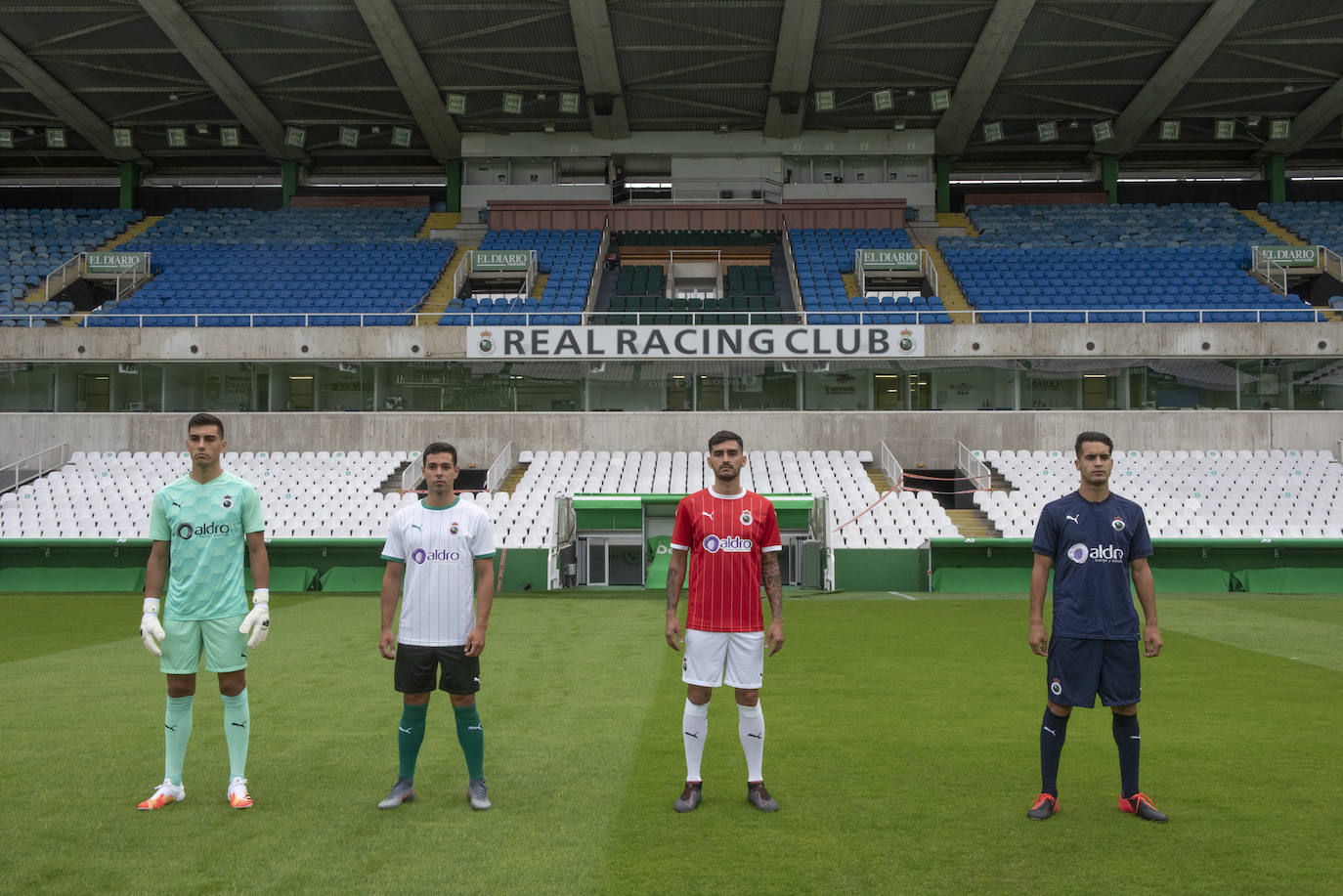 Fotos: Las nuevas equipaciones del Racing