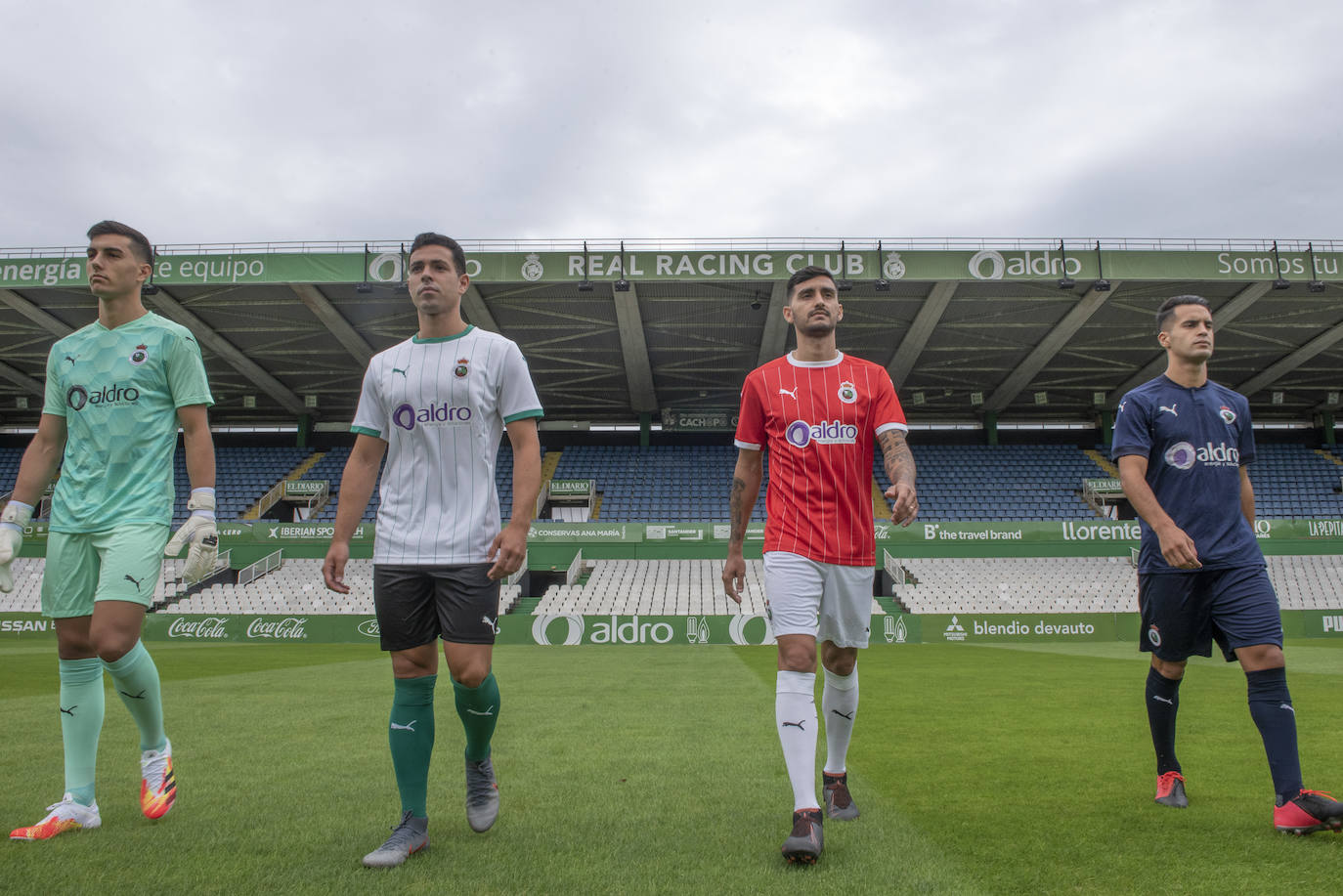 Fotos: Las nuevas equipaciones del Racing