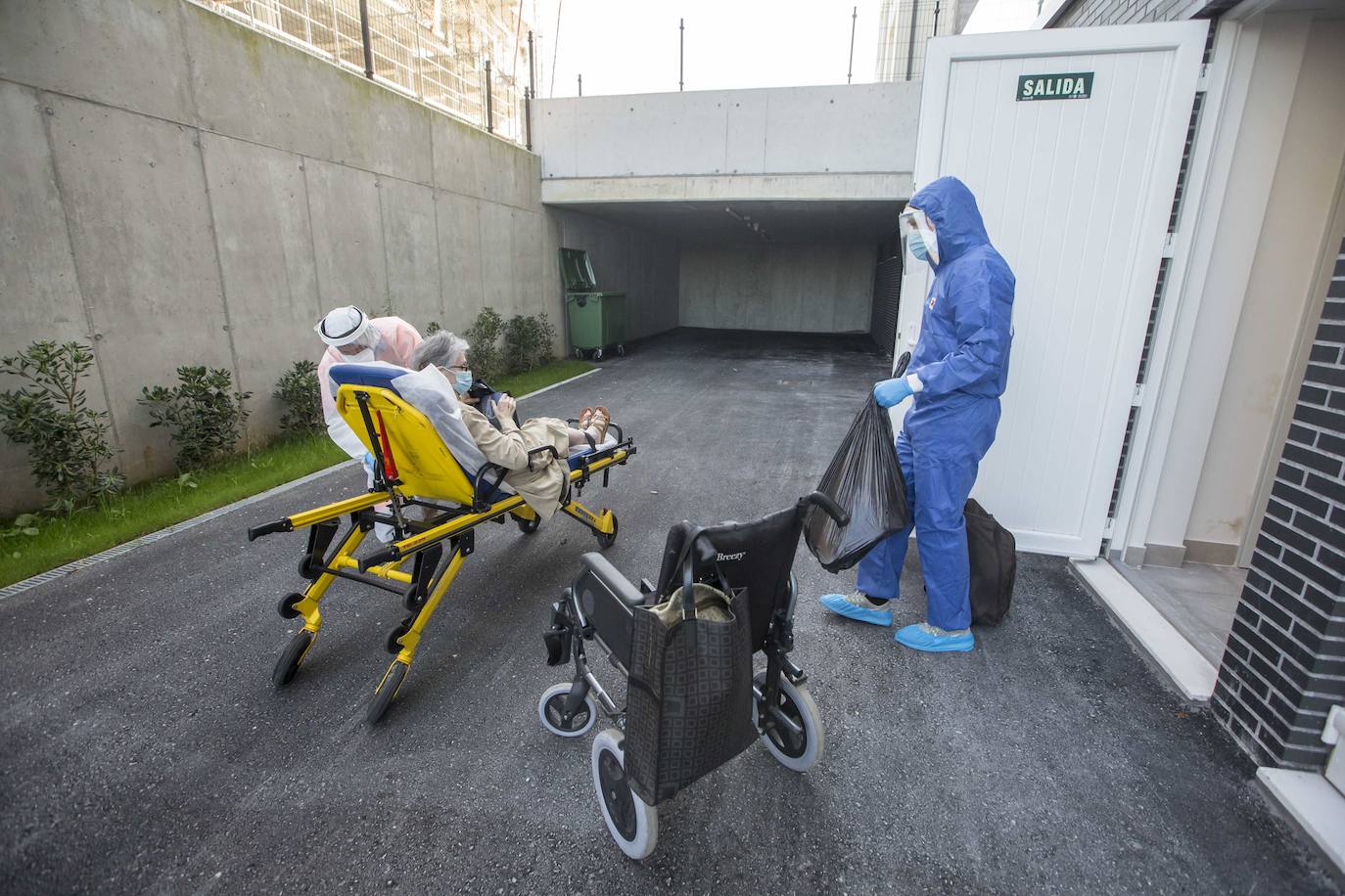 Fotos: La residencia de Suances para los ancianos con Covid