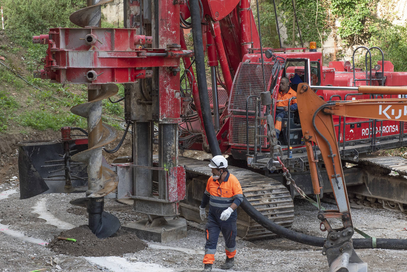 Los trabajos para recuperar el viejo acceso por El Sardinero tardarán tres meses en alcanzar la infraestructura original