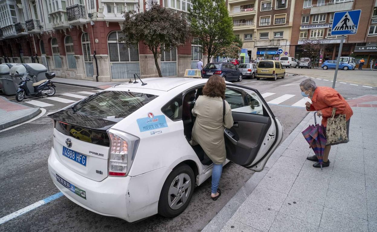 Los taxistas denuncian que el concurso de rutas escolares está «manipulado»