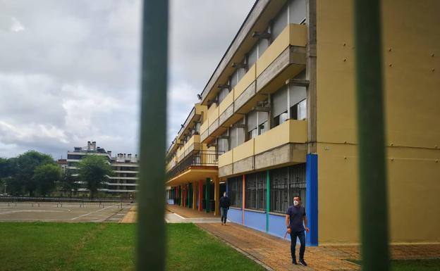 Solo 28 de los 805 alumnos de colegios públicos de Santoña acuden al primer día de clase