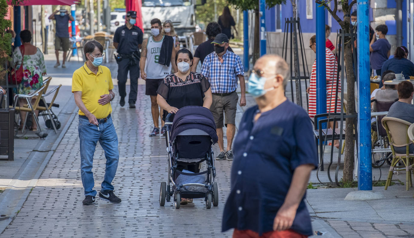 Santoña consigue doblegar la curva de casos de coronavirus, registrando actualmente 45 personas activas