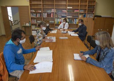 Imagen secundaria 1 - Todos a una ante el reto covid en el Montesclaros