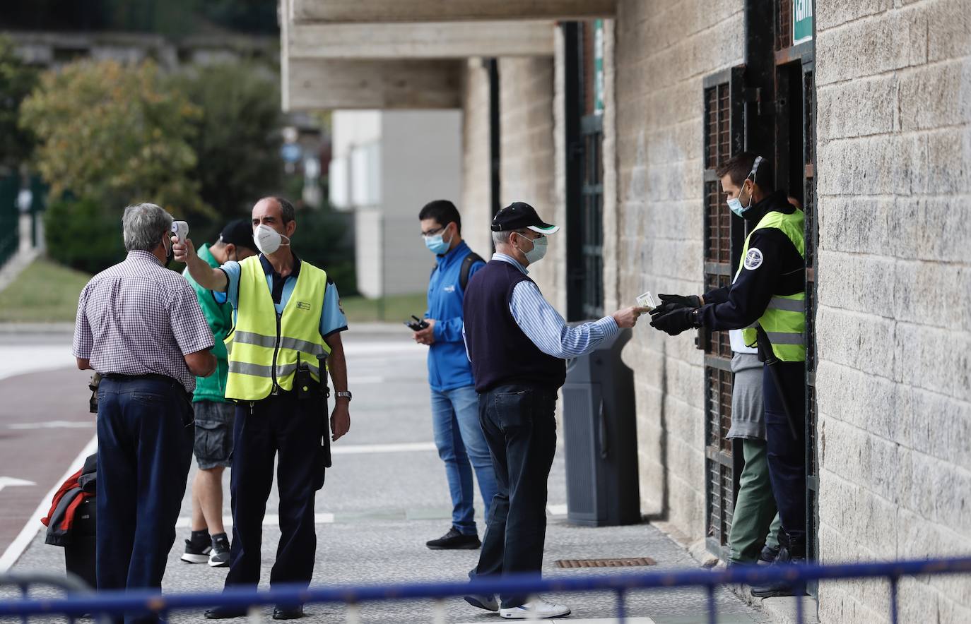 Amistoso y primer encuentro con público en los campos de El Sardinero 