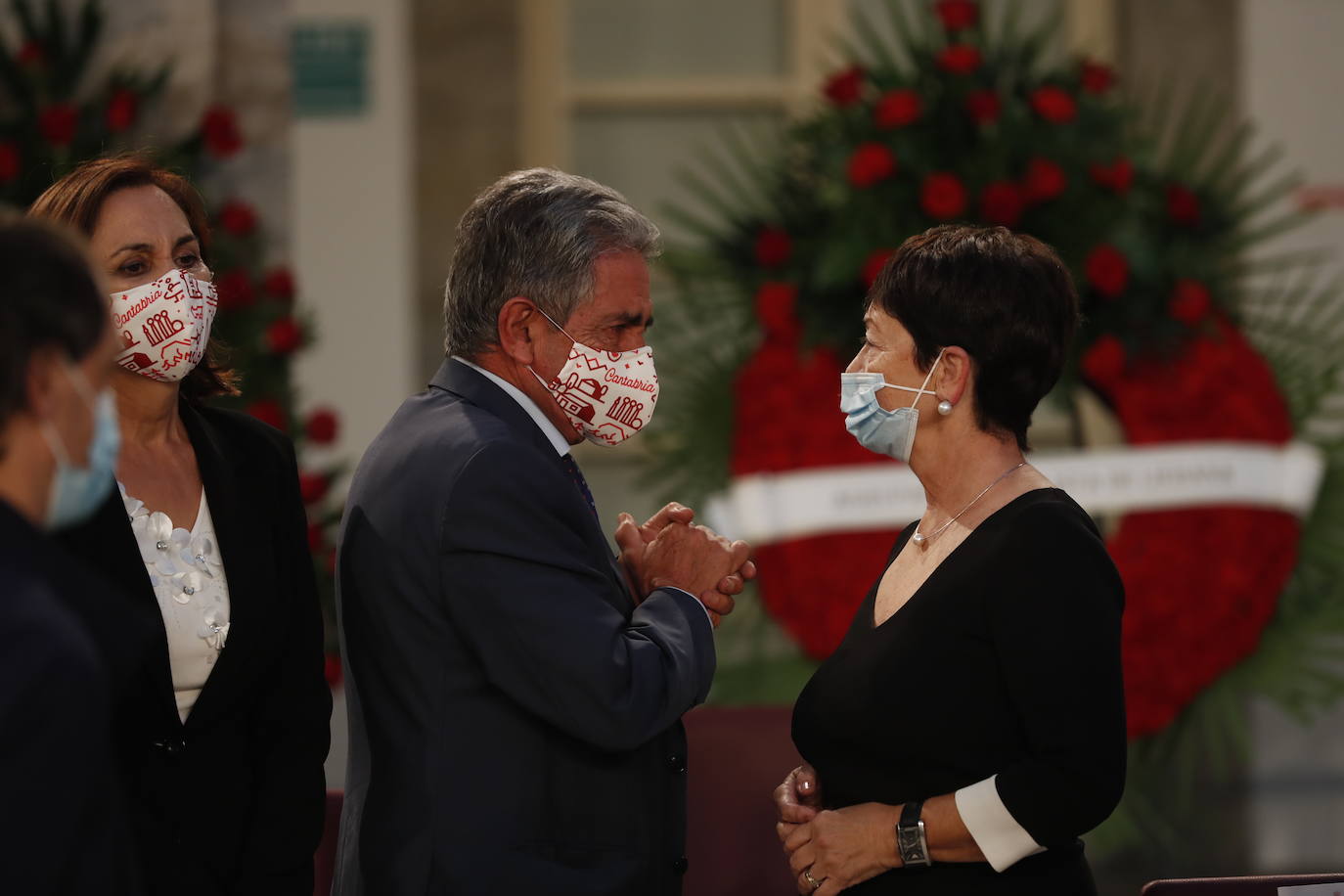 Fotos: Capilla ardiente de Jaime Blanco en el Parlamento de Cantabria