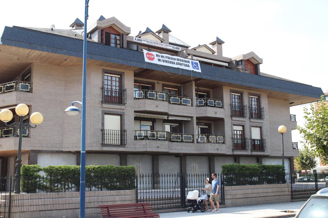 El Edificio Tenis se encuentra en primera línea de playa. 