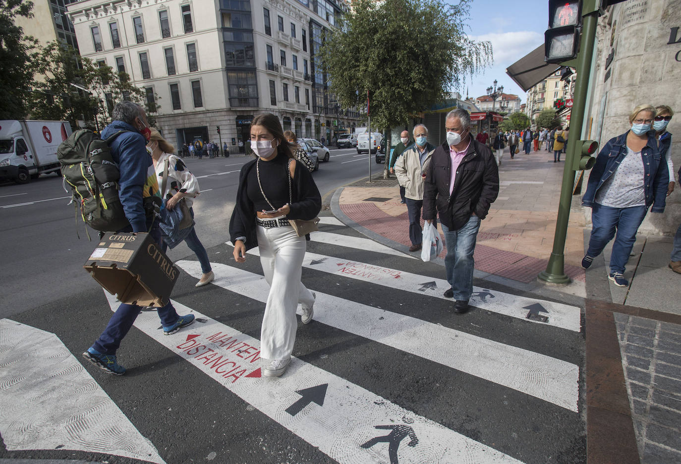 Fotos: La mayoría cumple con las normas ante el covid, pero siempre hay excepciones