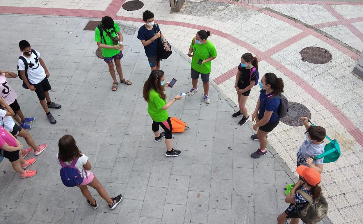 Jóvenes participantes en las rutas