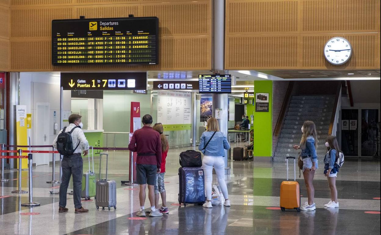 Imagen del aeropuerto Seve-Ballesteros.