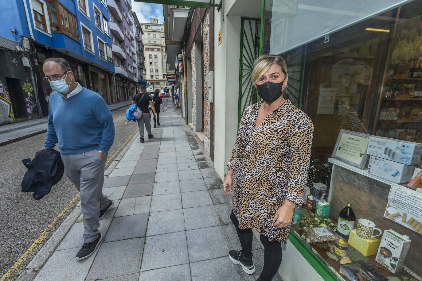 Ya han comenzado las obras para la peatonalización de la calle San Luis en Santander.