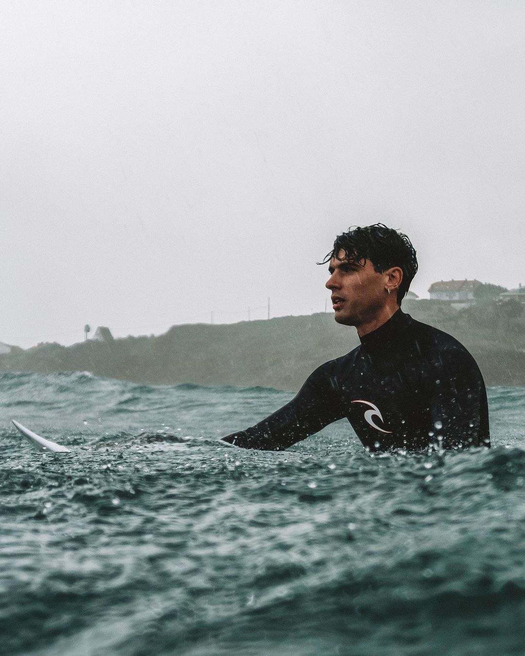 Los amigos y modelos descubrieron nuevos rincones de la región, al tiempo que practicaron surf, deportes de aventura y probaron platos típicos.