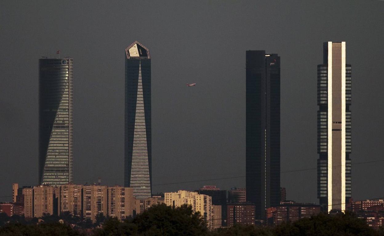 Distrito empresarial de las Cuatro Torres de Madrid. 