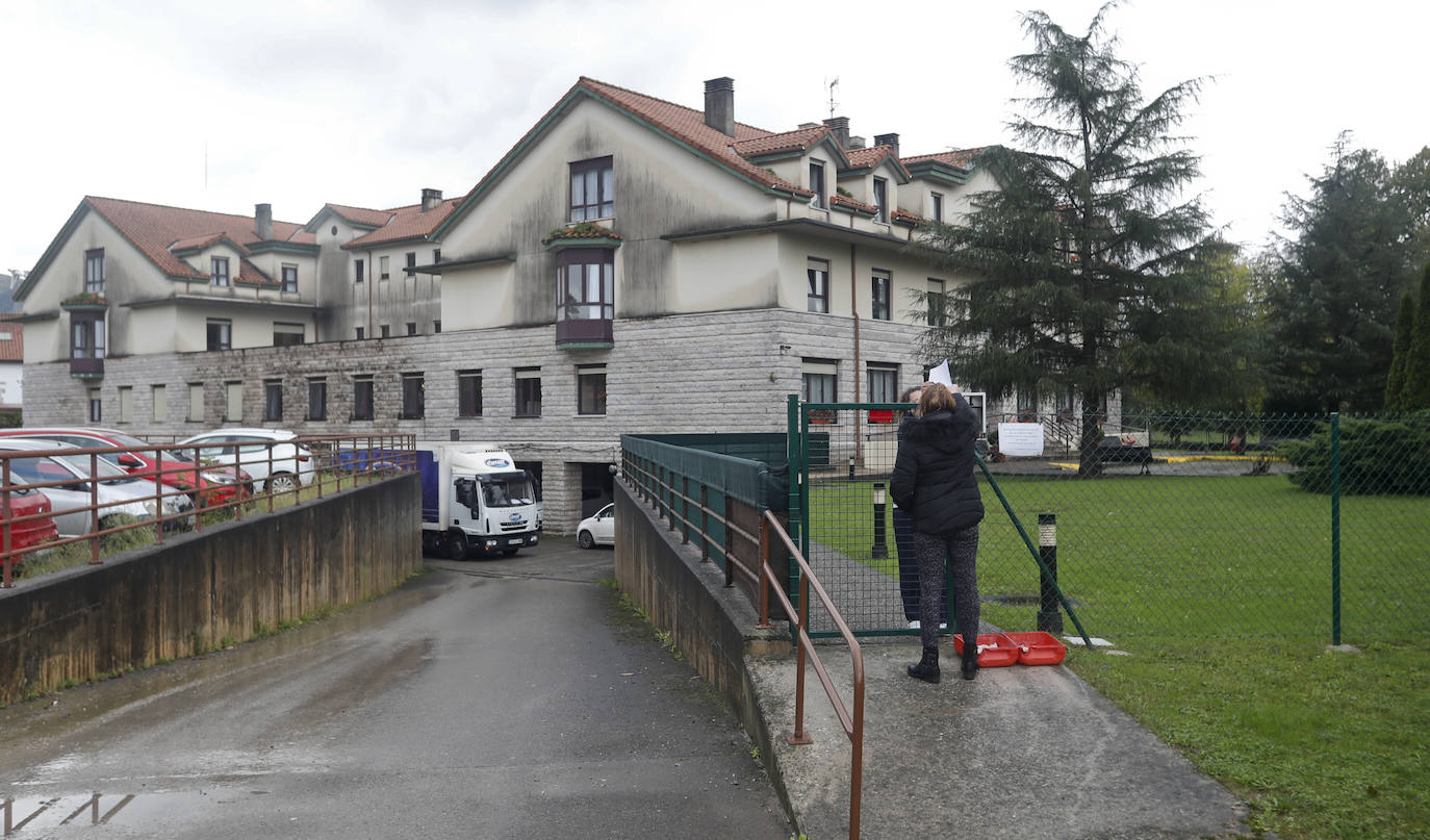 El centro ha derivado a los residentes afectados a Suances y ha habilitado una planta entera para los nuevos contagios que puedan registrarse 