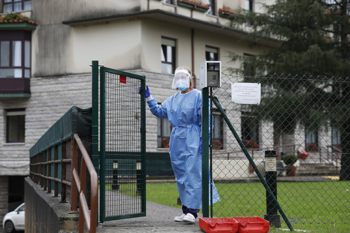 El centro ha derivado a los residentes afectados a Suances y ha habilitado una planta entera para los nuevos contagios que puedan registrarse 