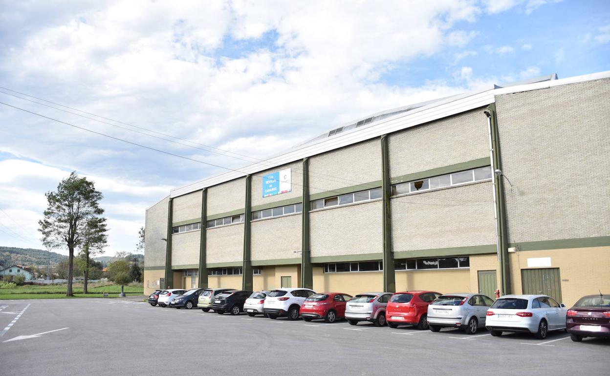 Pabellón de Revilla de Camargo.