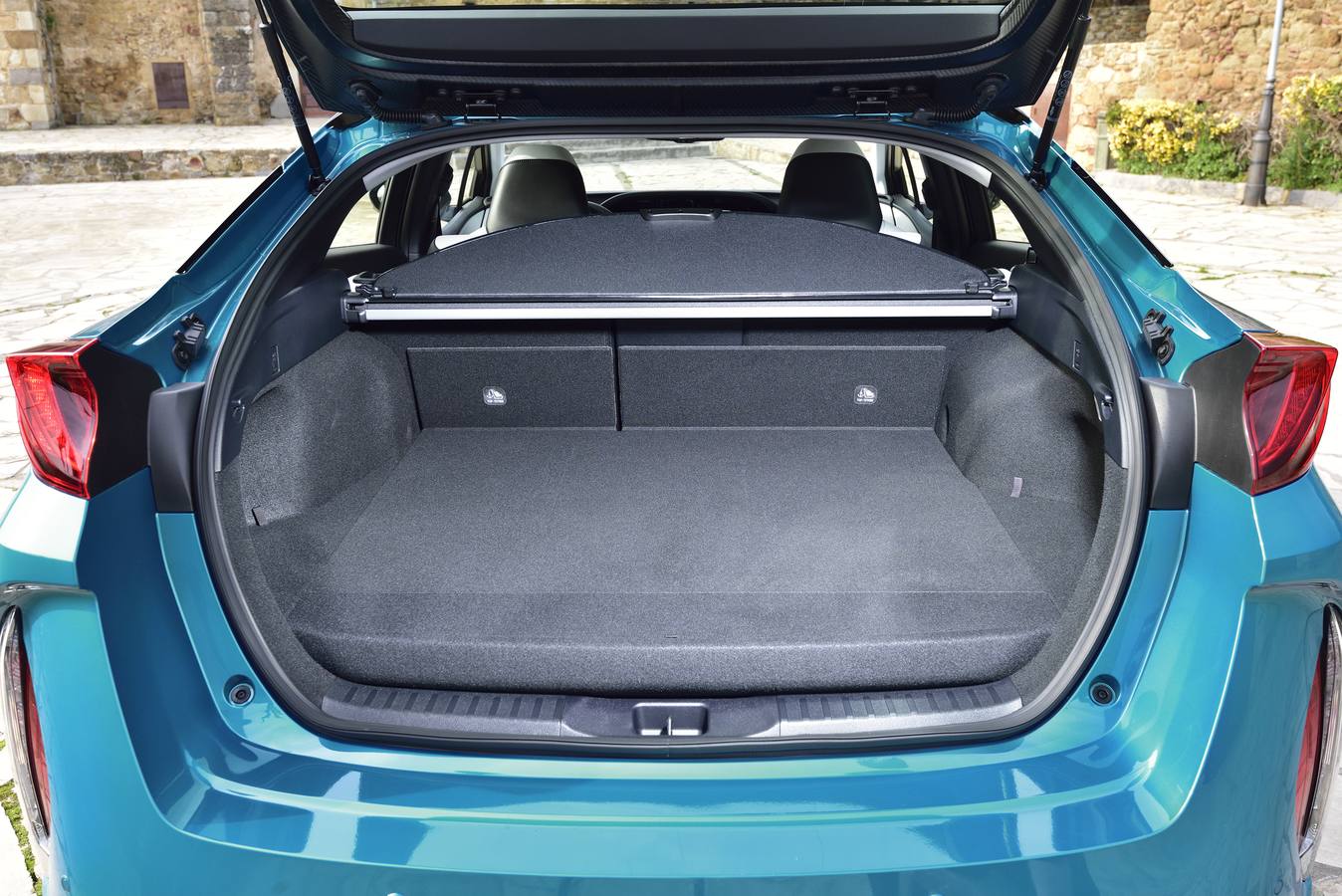 Fotos: Las fotos del nuevo Toyota Prius híbrido enchufable