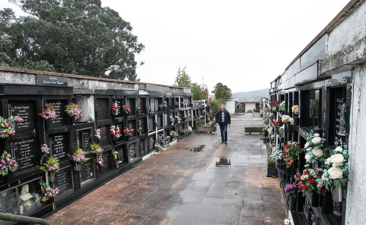 Polanco suspende la misa de Todos los Santos en el cementerio para evitar aglomeraciones