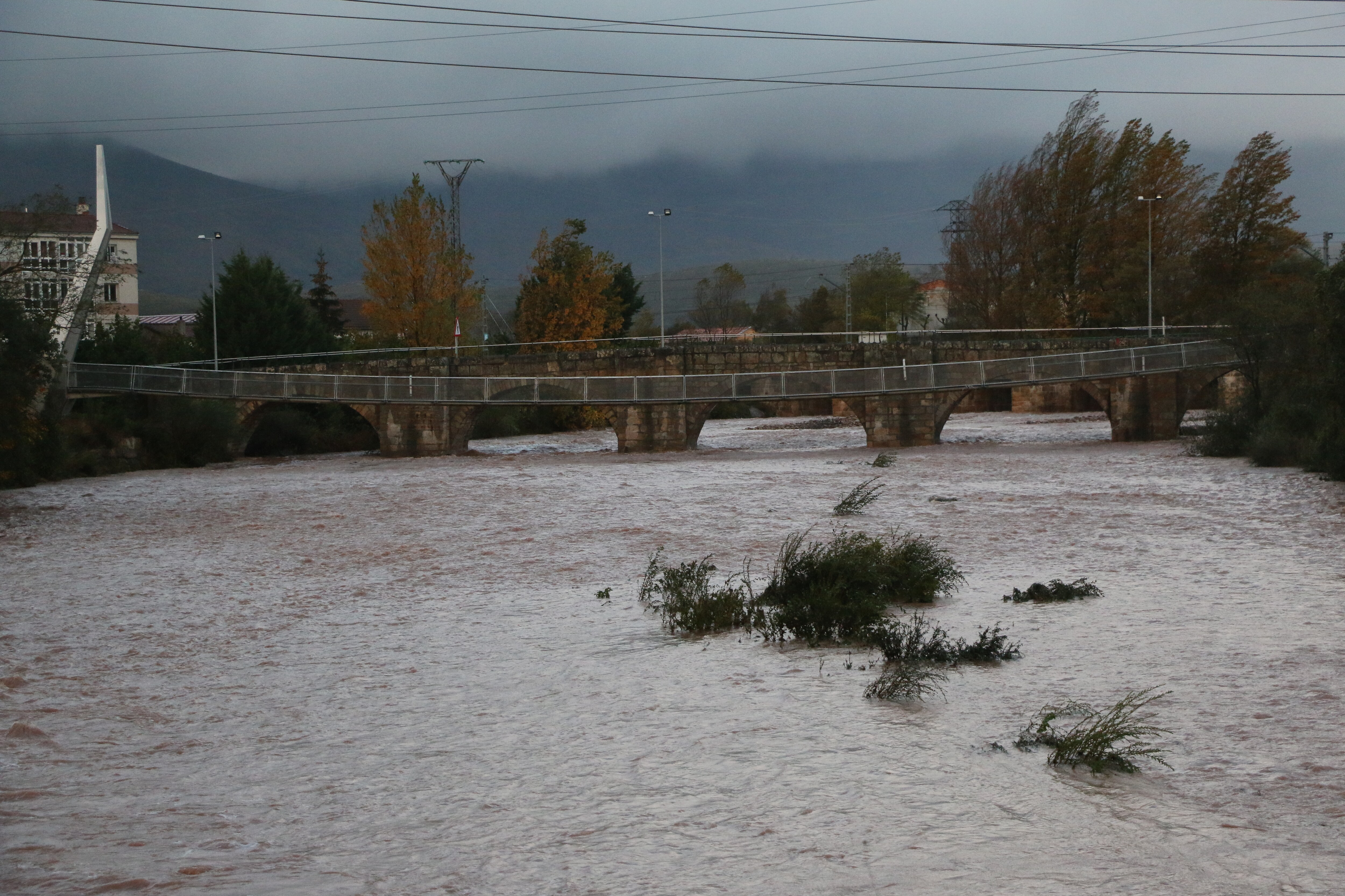 Fotos: Híjar pone en alerta a los campurrianos