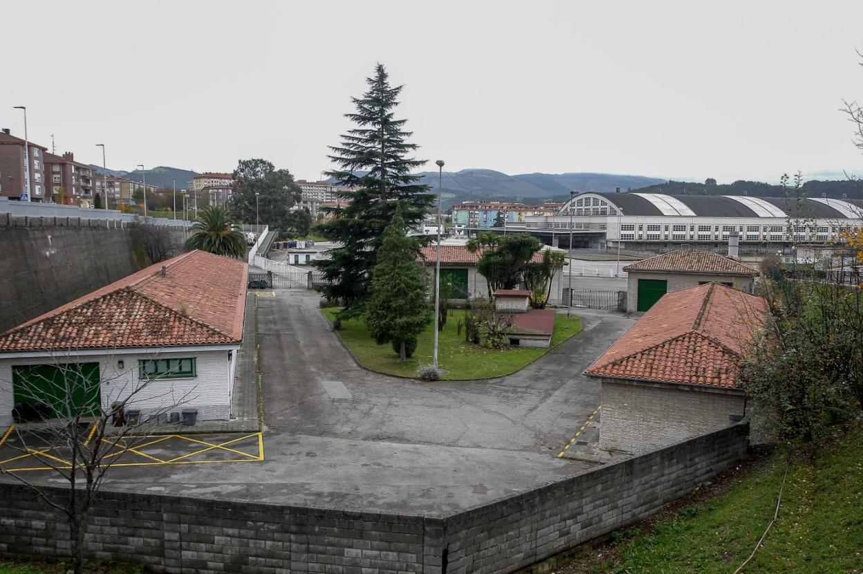 El edificio tendrá tres alturas y se construirá en la parcela que ocupan las naves del servicio de limpieza viaria. 