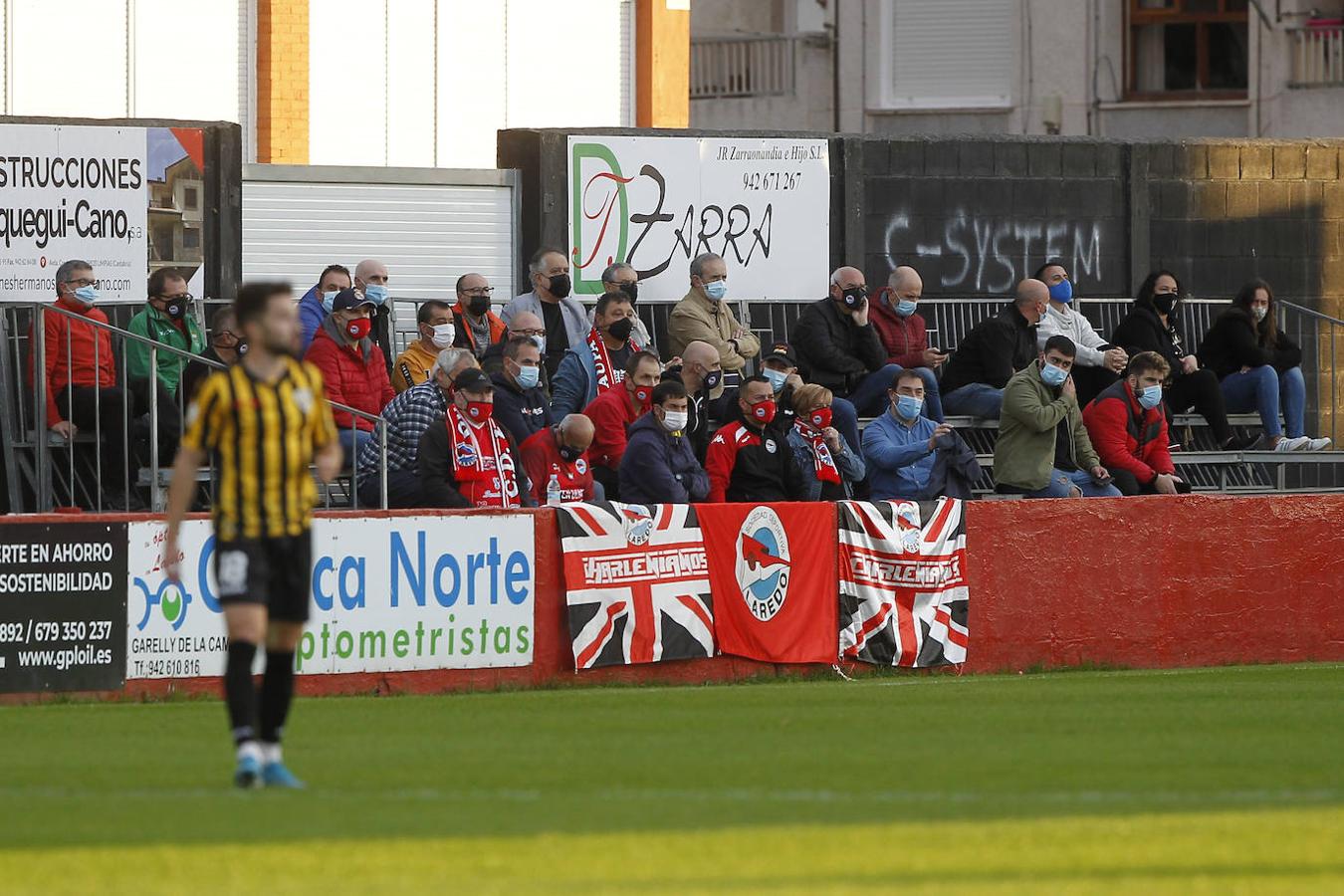 El equipo pejino ganó ante sus aficionados en el regreso del fútbol de Segunda B a los canpos de San Lorenzo