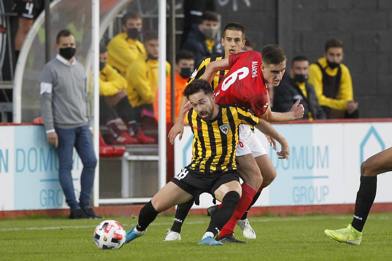 El equipo pejino ganó ante sus aficionados en el regreso del fútbol de Segunda B a los canpos de San Lorenzo