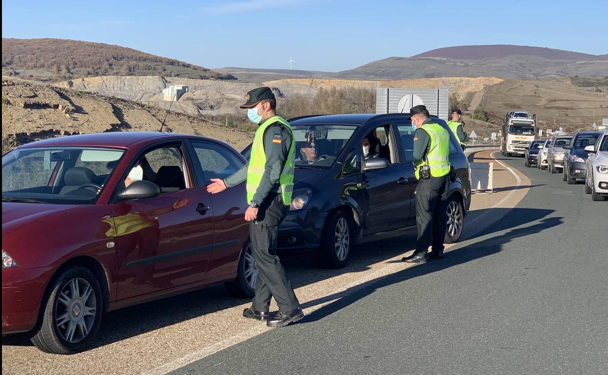 Control de la Guardia Civil.