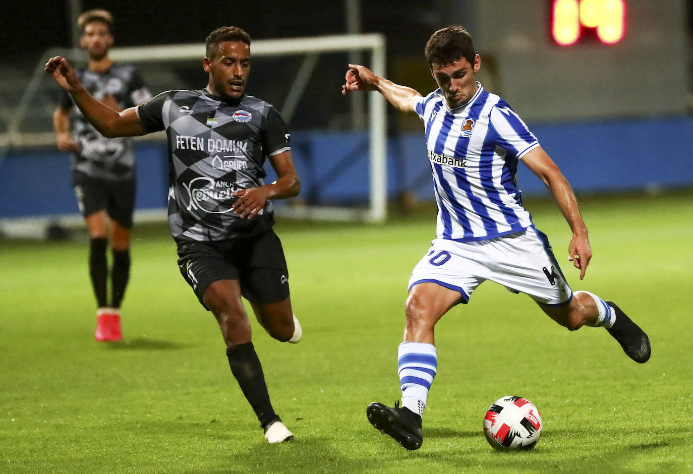 Fotos: Imágenes del Real Sociedad B-Laredo