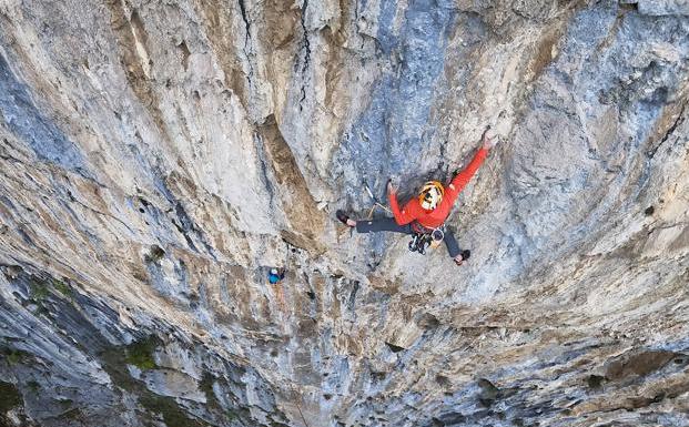 'Víbora', la nueva vía de escalada de los Pou en el Barranco de la Hermida